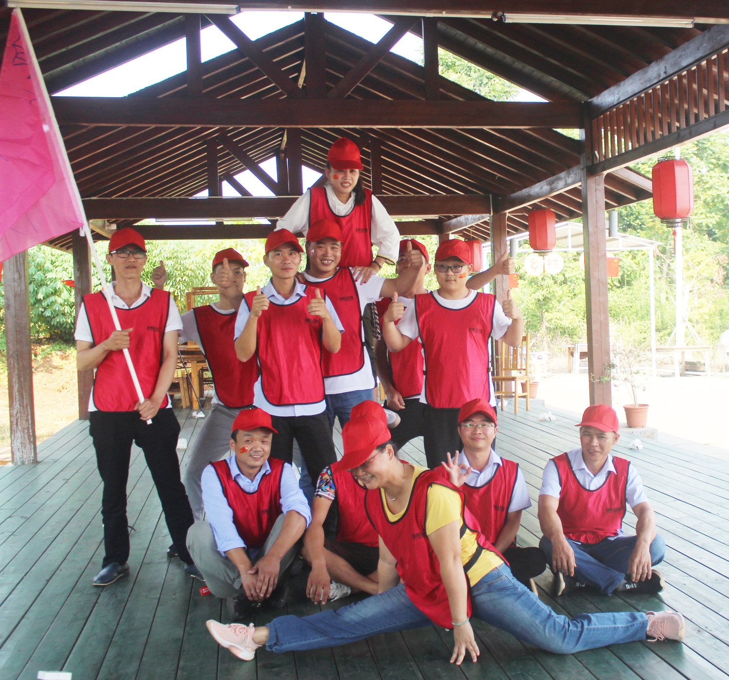 海南华致信团建